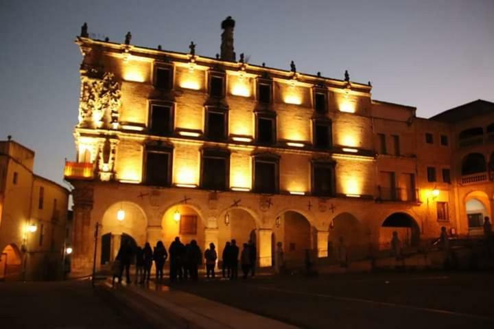 טרוחיו Apartamento Turistico La Victoria מראה חיצוני תמונה